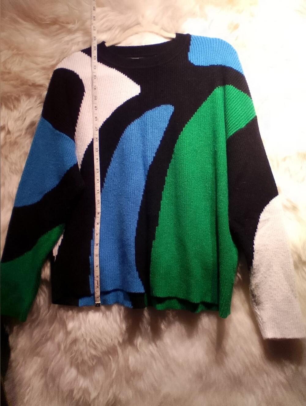 Tahari Blue, Green, Black & White Abstract Crewneck Sweater